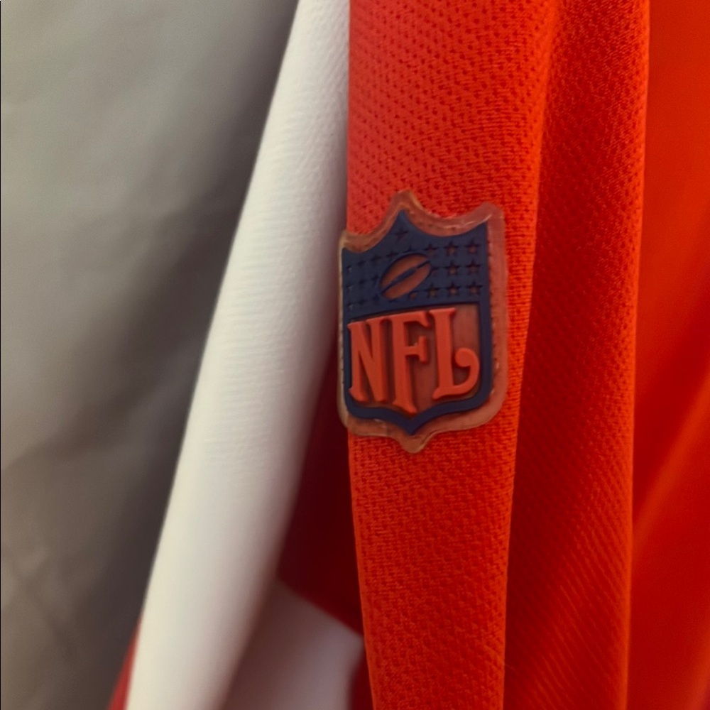 NFL Reebok Red Pullover - Picture 5 of 6